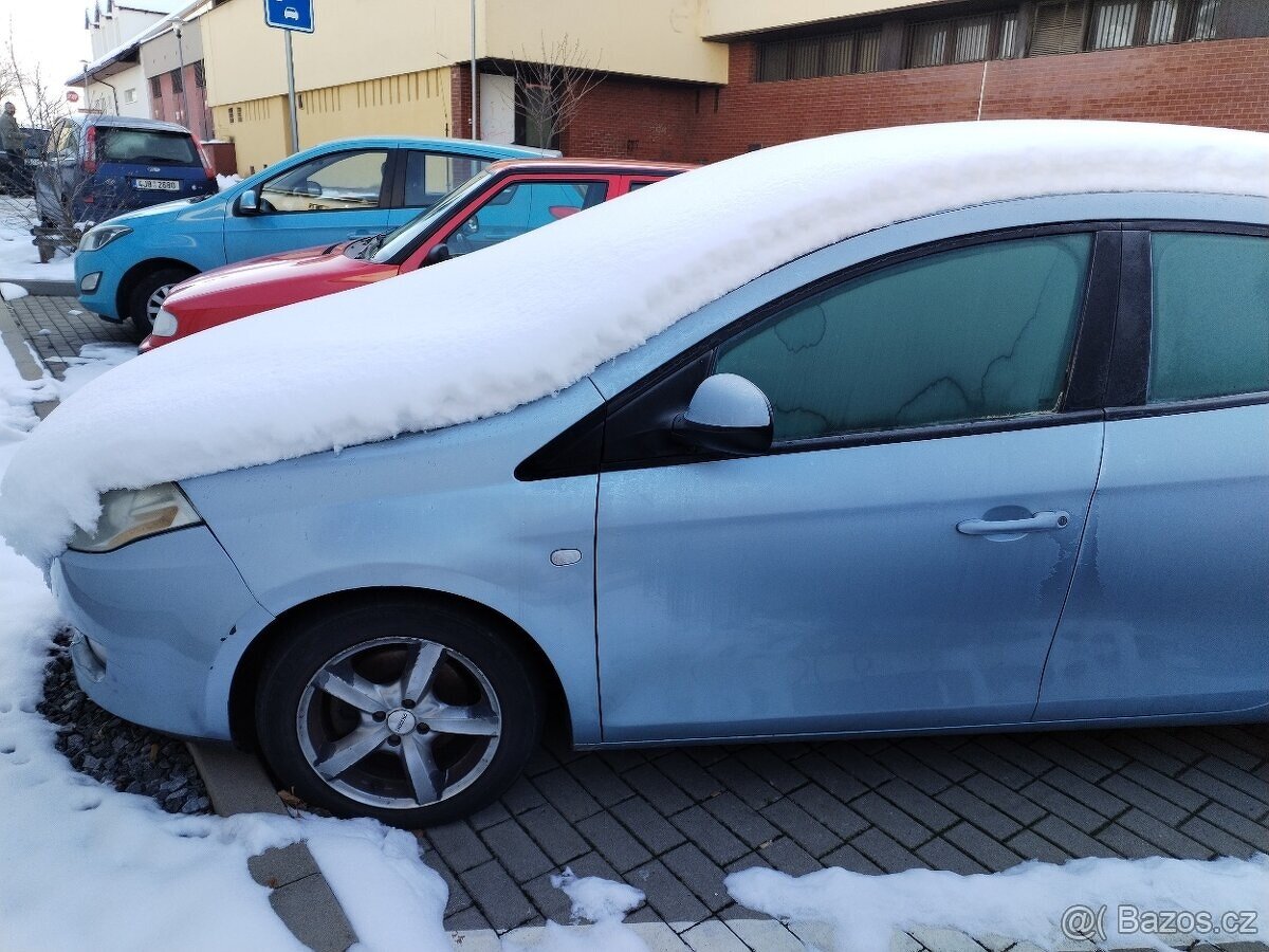 Fiat Bravo 1.6 77kW Multijet, rok 2008 - náhradní díly