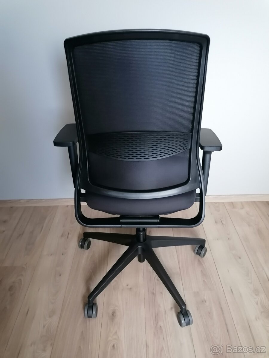 Kancelářská židle IAM Chair