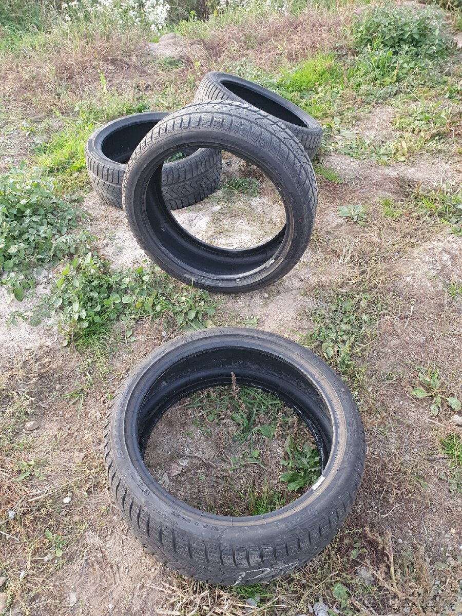 Zimní pneu 225/40 R19 93H pirelli sottozero 3 runflat