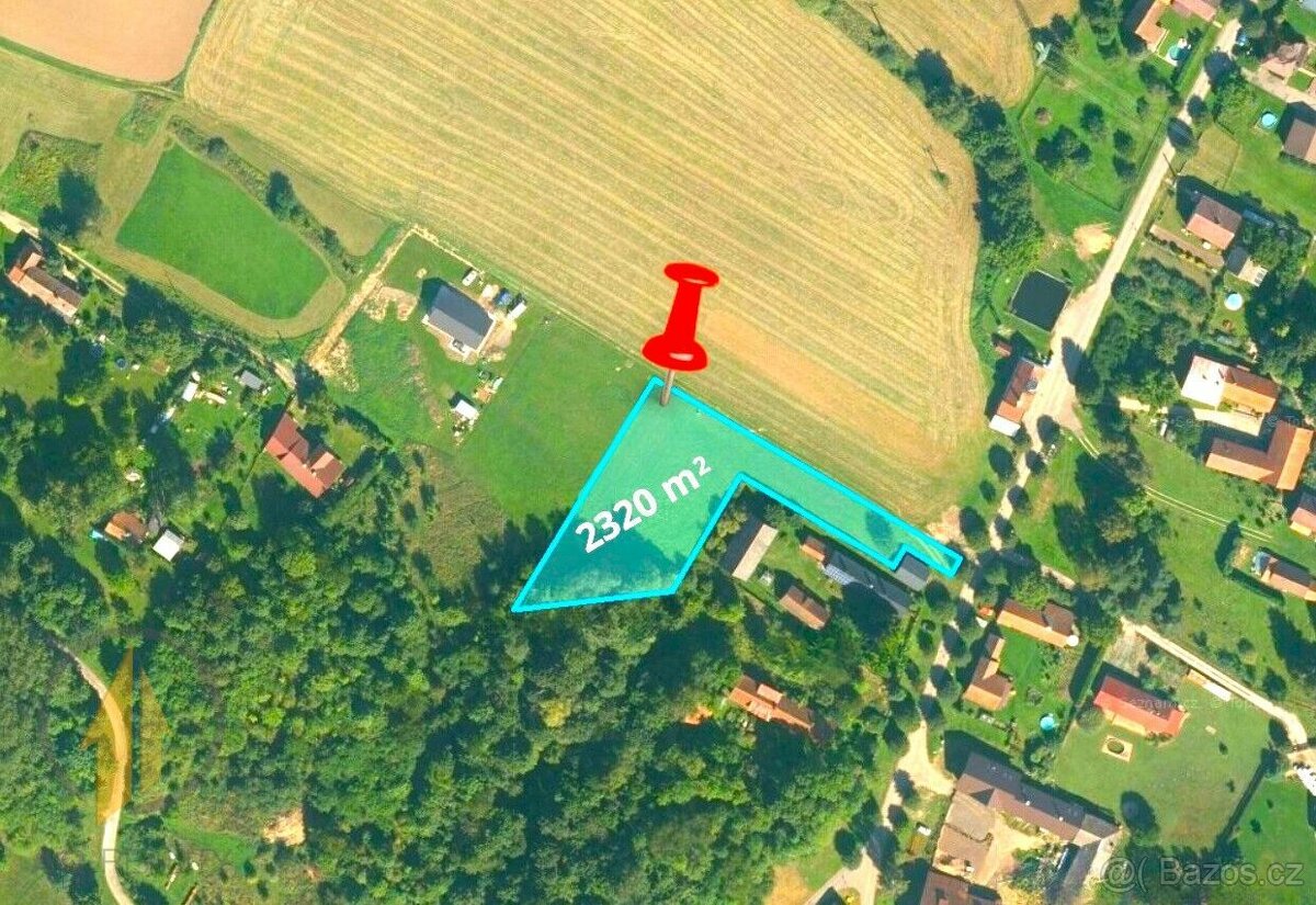 Prodej stavebního pozemku o celkové rozloze 2320 m² v atrakt