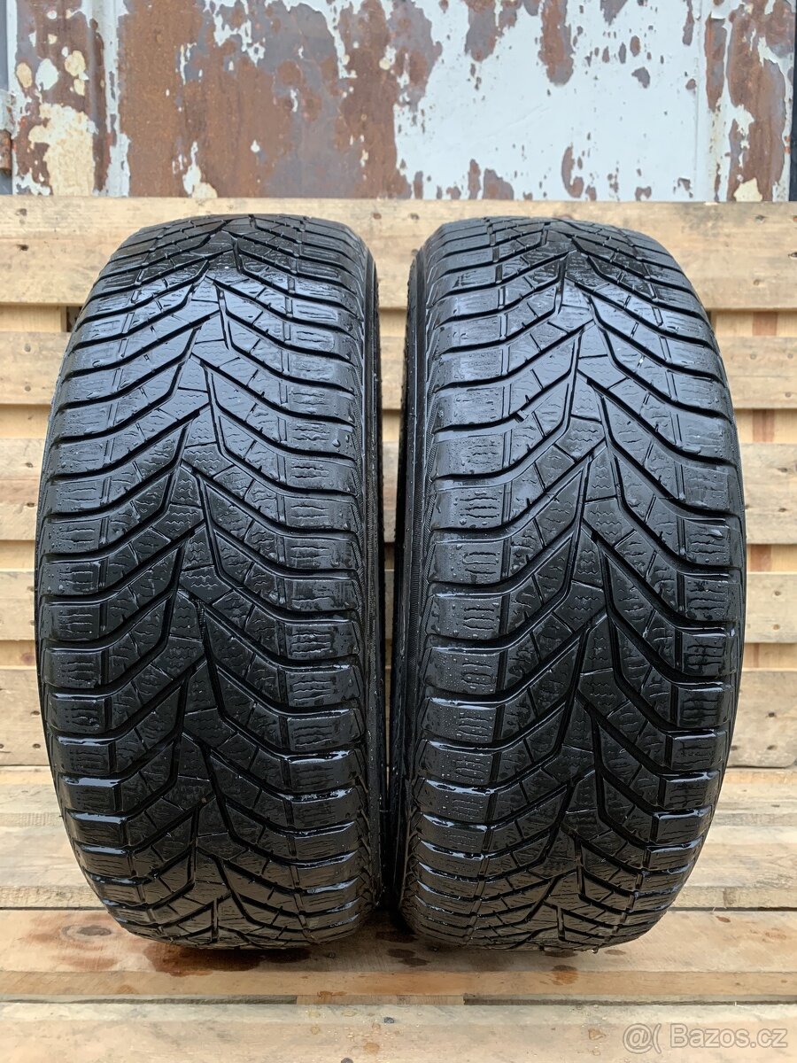 2ks 215/60/16 Kumho 2018/99H/zimní pneu 5.8m