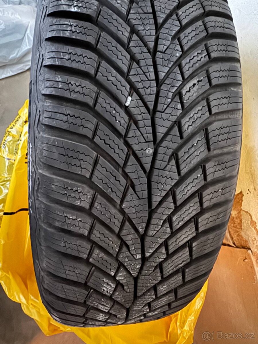 Zimní pneu 205/55 R16 91H Continental