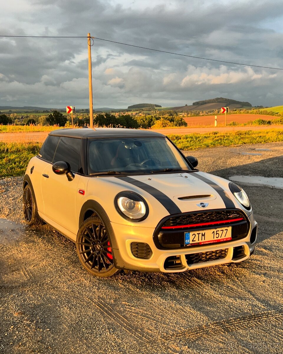 Mini JCW f56 2015