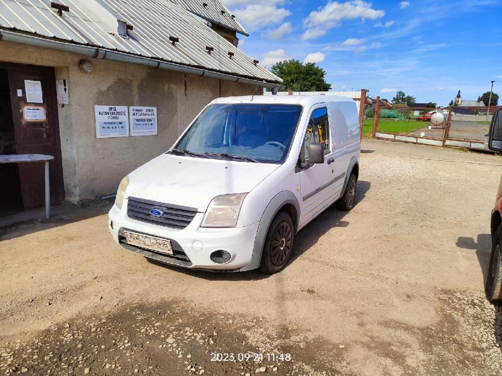 Prodám veškeré náhradní díly Ford Connect 1.8 TDCi 81kw. Z t