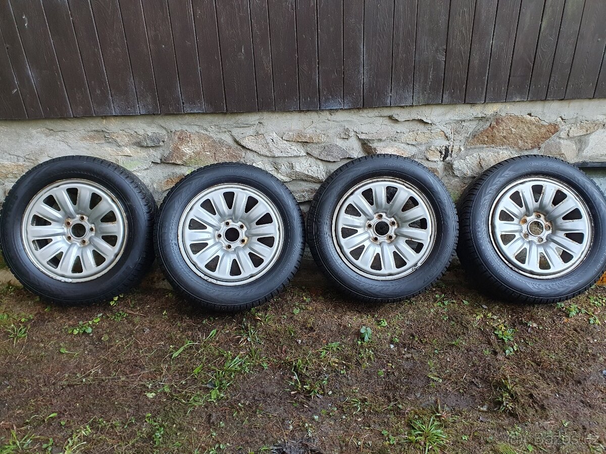 225 60 r 17 zimni 8mm Nokian 5x114,3