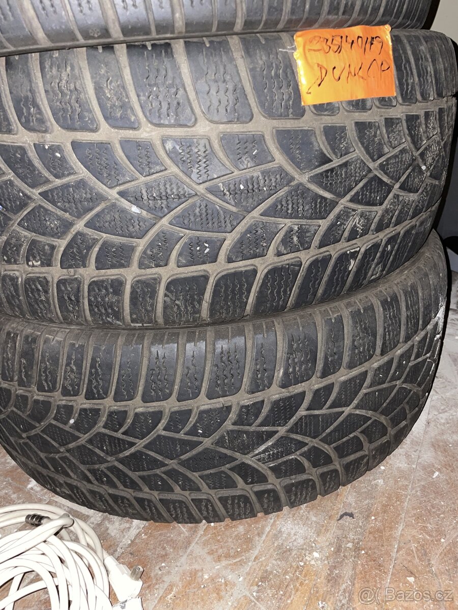 pneu, gumy, 235/40r19 dunlop cena za 2ks