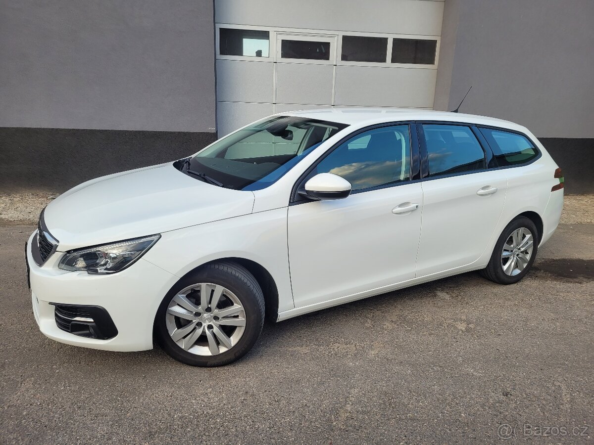 PEUGEOT 308 SW 1.2i 81kW combi, r.21 134000km ČR VELMI PĚKNÝ