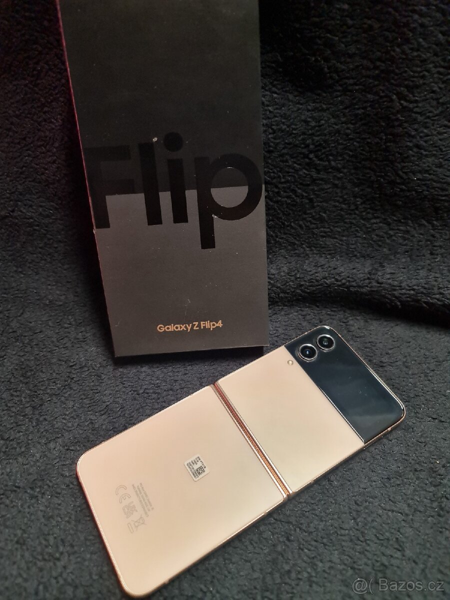 Samsung Z Flip 4