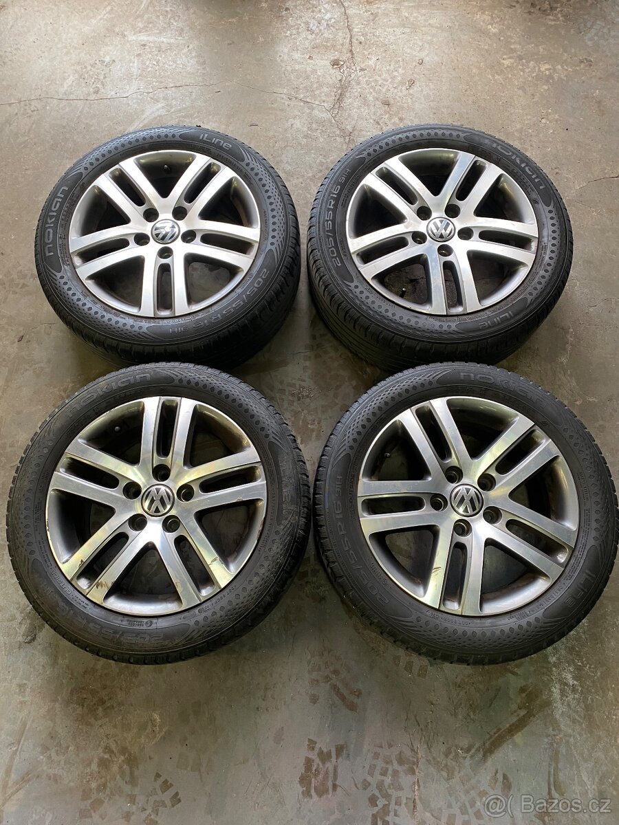 4x alu kola VW R16 rozteč 5x112 4x pneu Nokian 205/55/R16