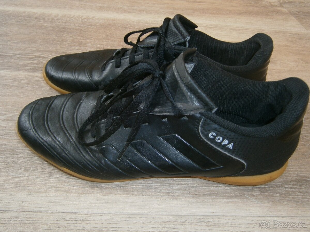 sálové botasky Adidas vel. 43