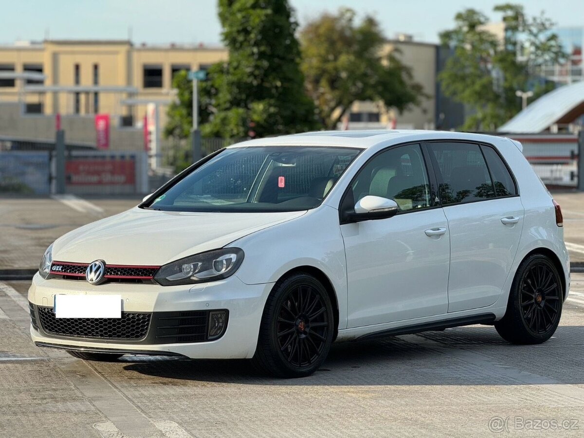 GOLF VI GTI 2.0 TSI 155KW DSG ADIDAS