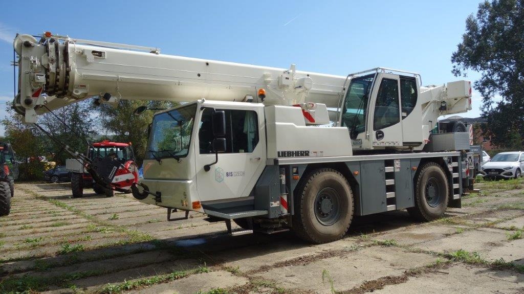 Mobilní jeřáb Liebherr LTM 1040-2.1