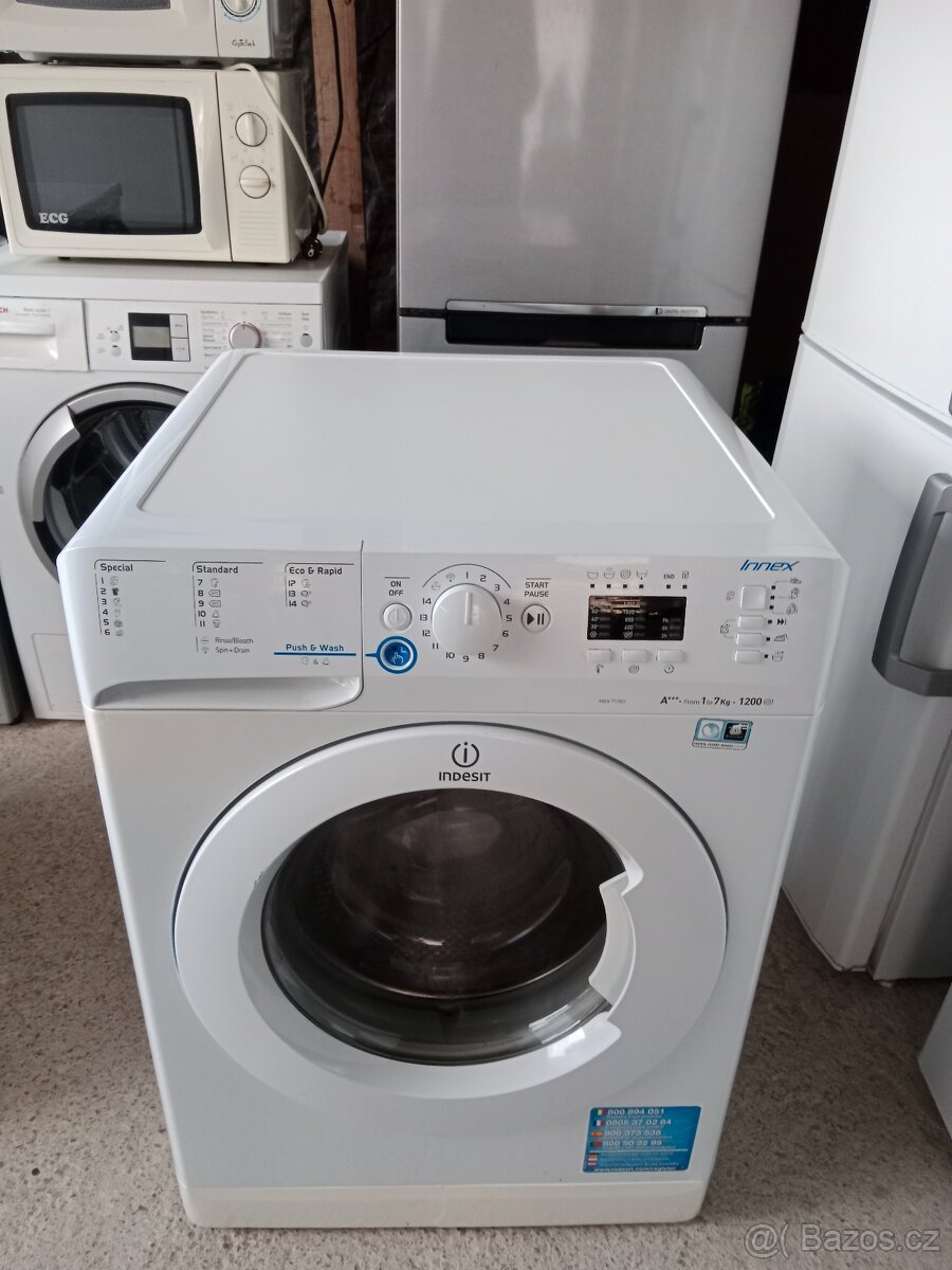 Automaticka pracka Indesit