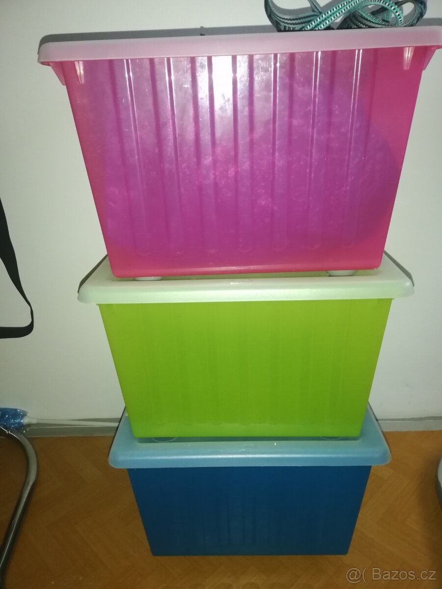 Úložné boxy Ikea