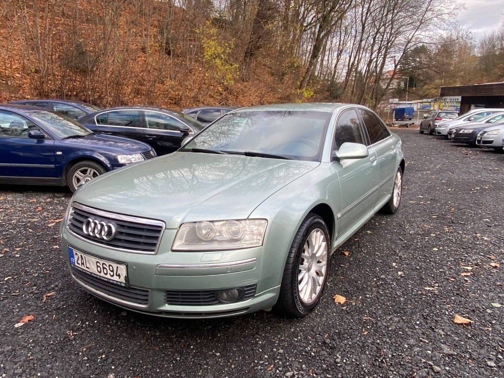 Audi A8 3.0 TDI 171kW QUATTRO tažné klima ČR 2005 bez DPF