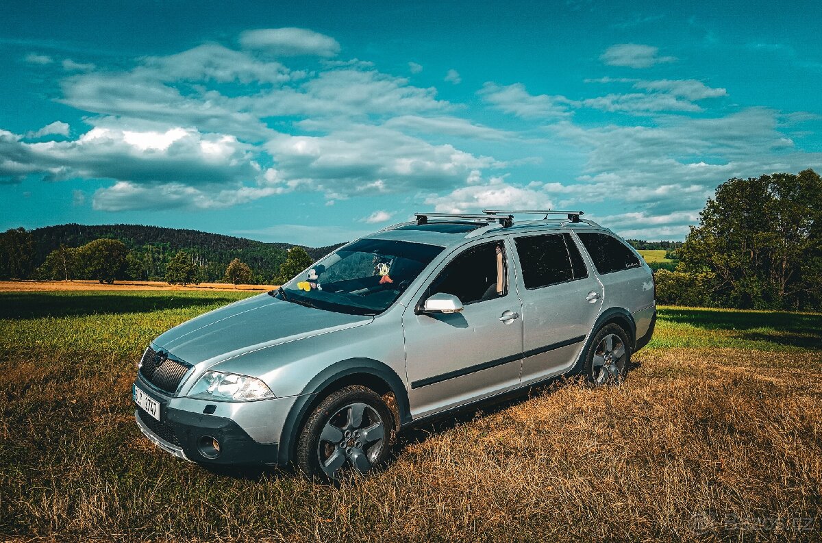 Škoda Octavia 2 Scout - 2.0TDI 103kw - PO SERVISU