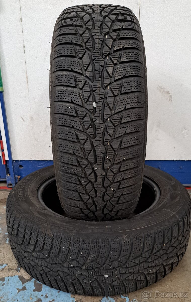 2x zimní pneu Nokian WR D4 205/60 R16