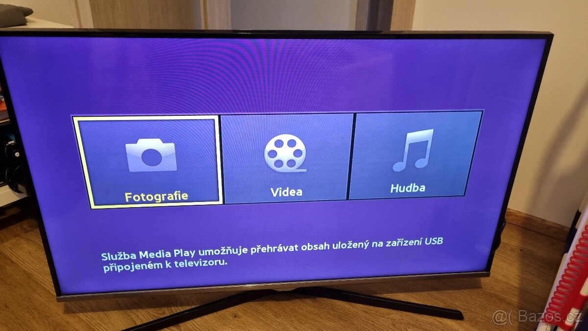 Televize 40" Samsung UE40J5100AWX černá