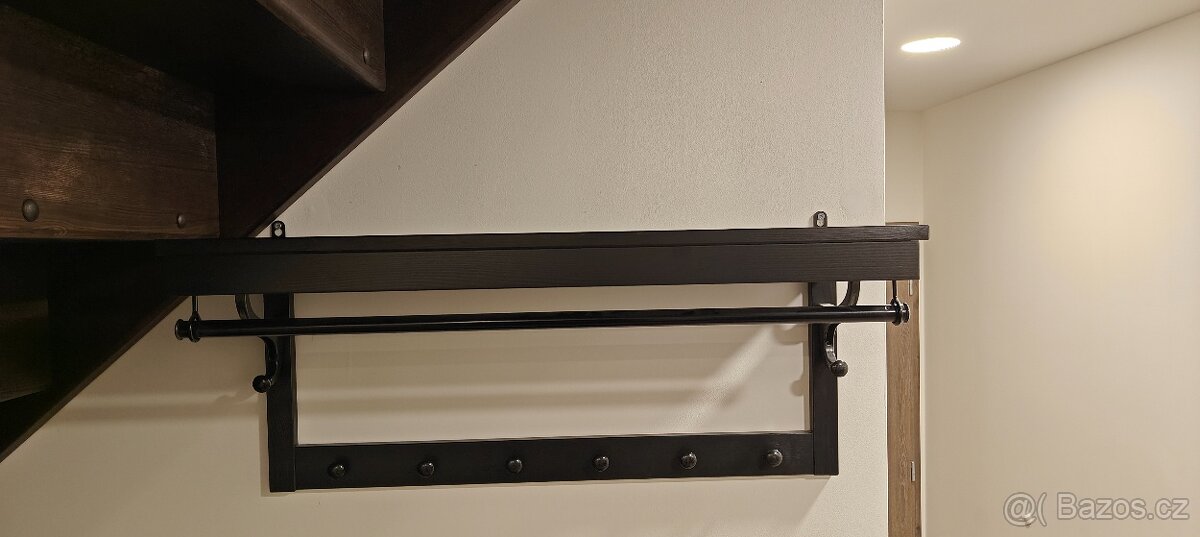 Věšák IKEA - HEMNES