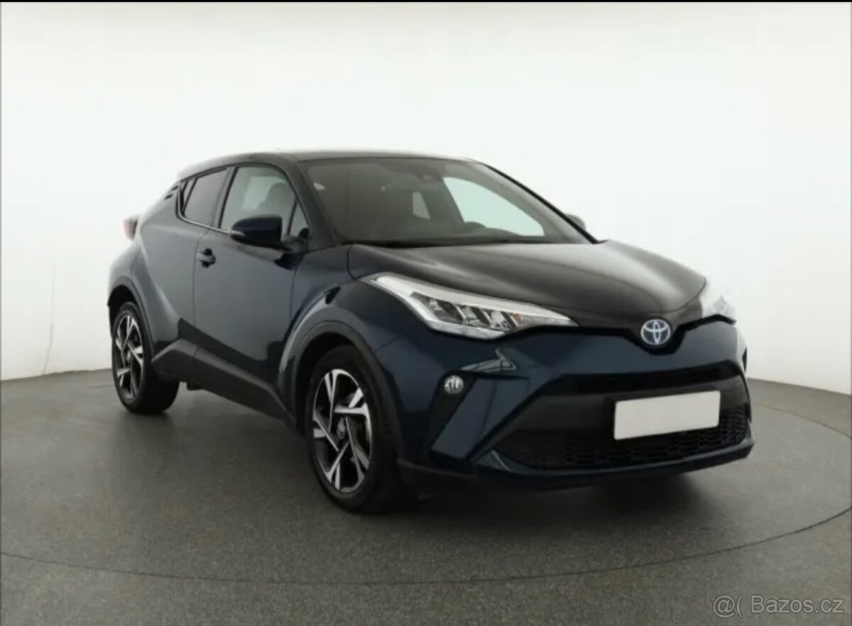 Nová toyota CHR 1.8 hybrid 2024