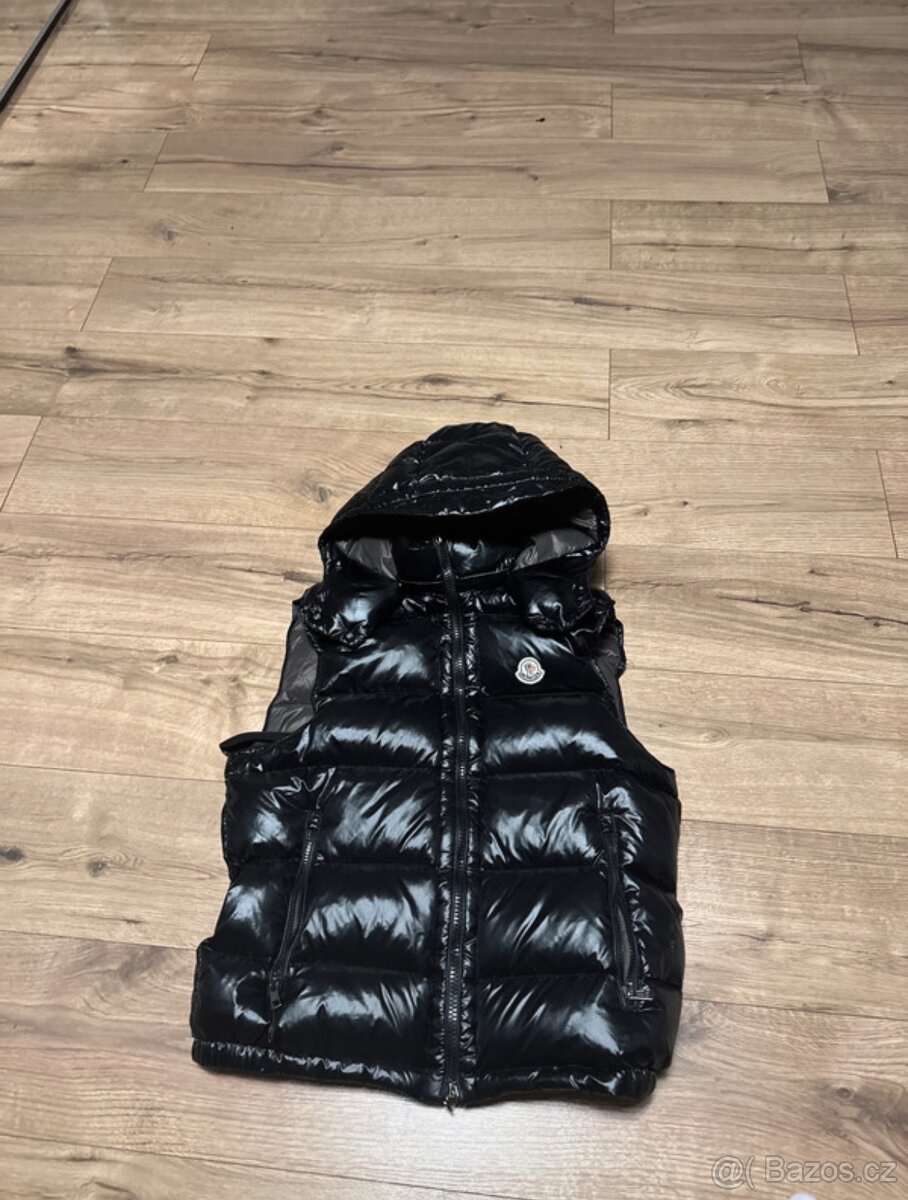 Moncler vesta