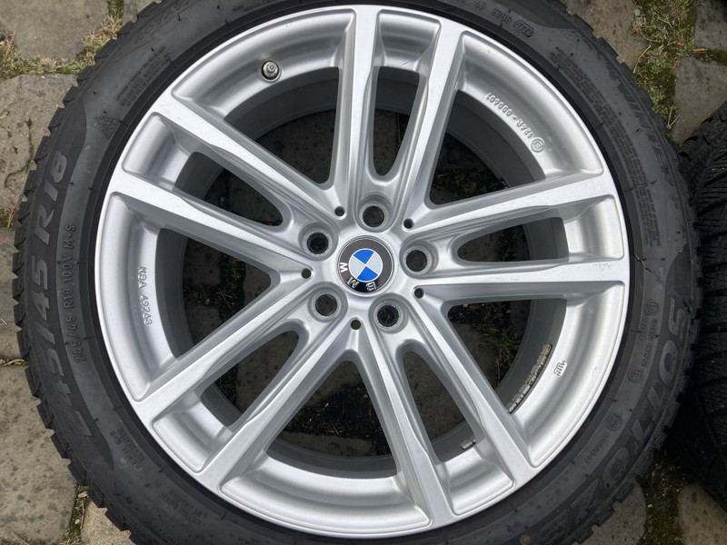 Alu kola BMW 5 G30 G31 18" 5x112 zimní PIRELLI 245/45R18