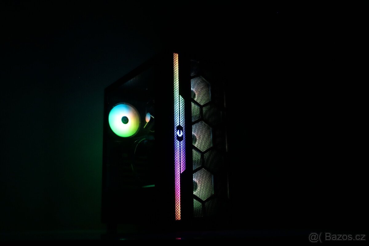 Herní pc sestava- Intel i7 | 16GB GB RAM | RX 570 8GB Win 11