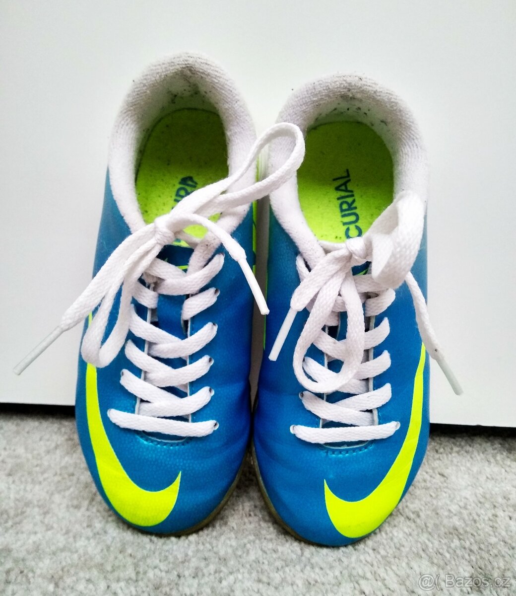 Fotbalové tenisky zn.Nike Mercurial - vel.28