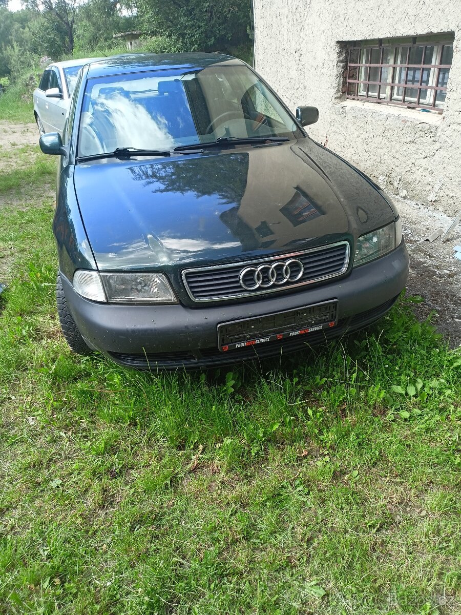 Prodám Audi A4 B5 Bourané na zadek