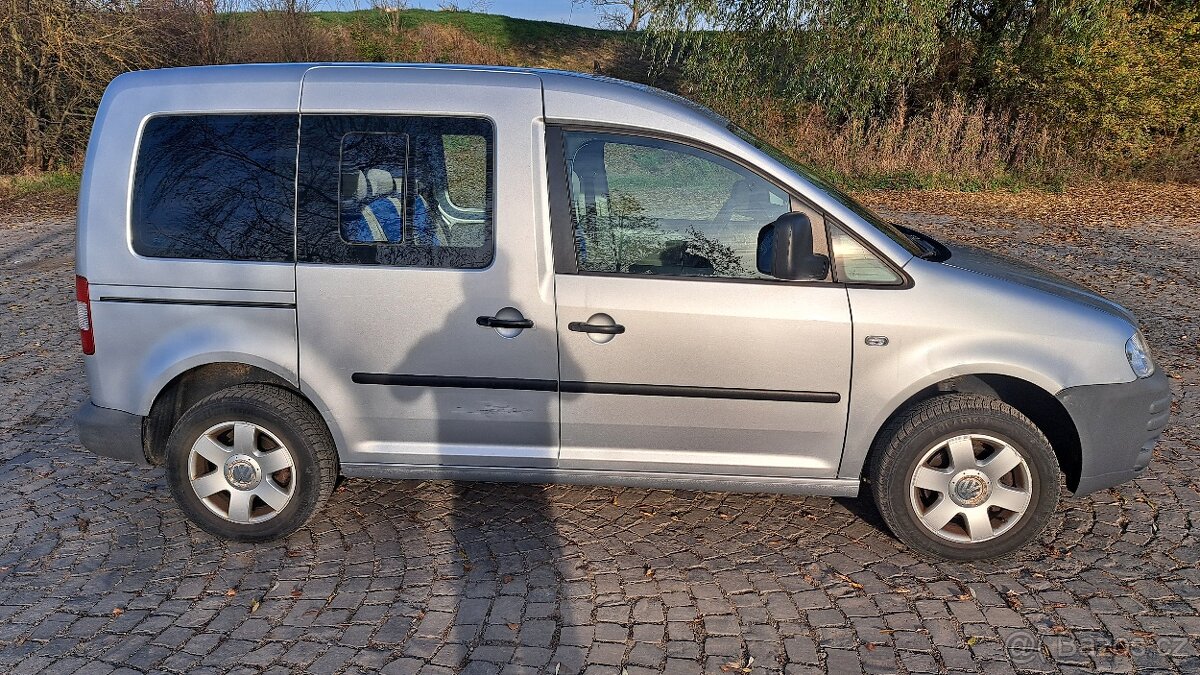 VW CADDY LIFE 1.4i, R.V.2006, PO SERVISU A STK