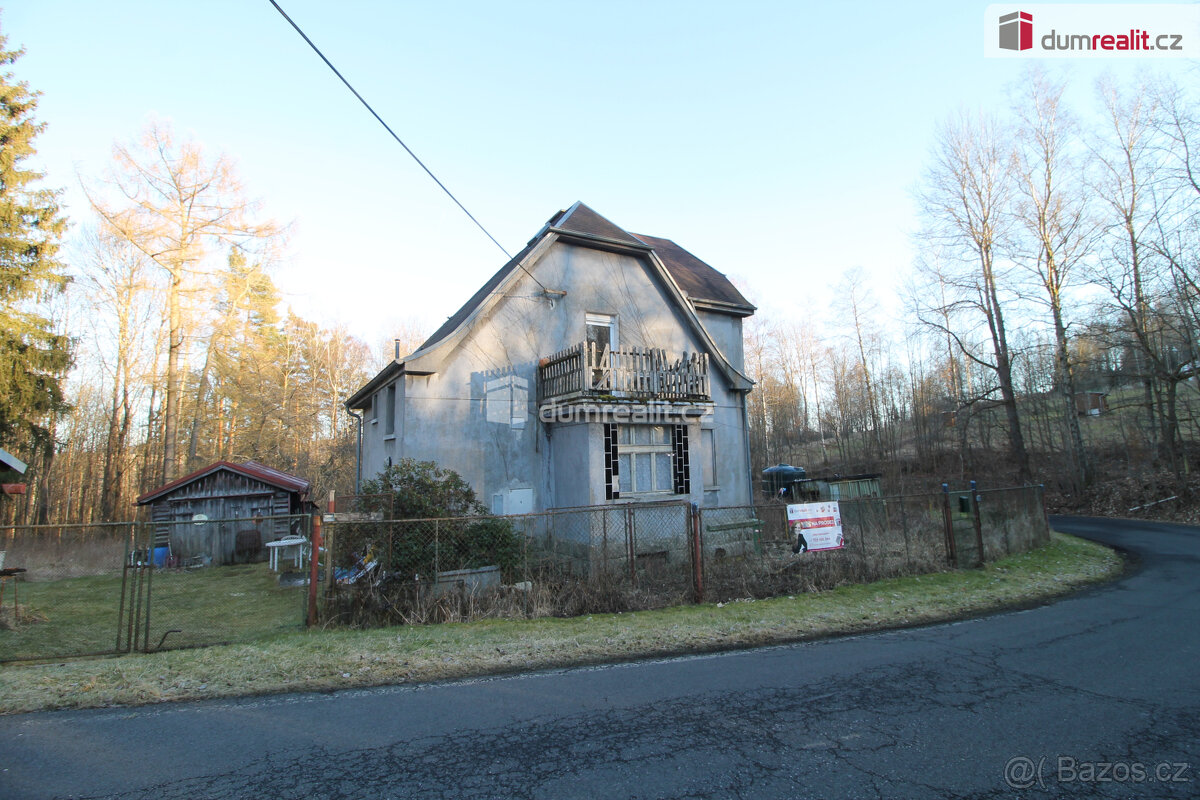 Prostorný rodinný dům s pozemkem 1706 m2 ve Vernéřově u Aše