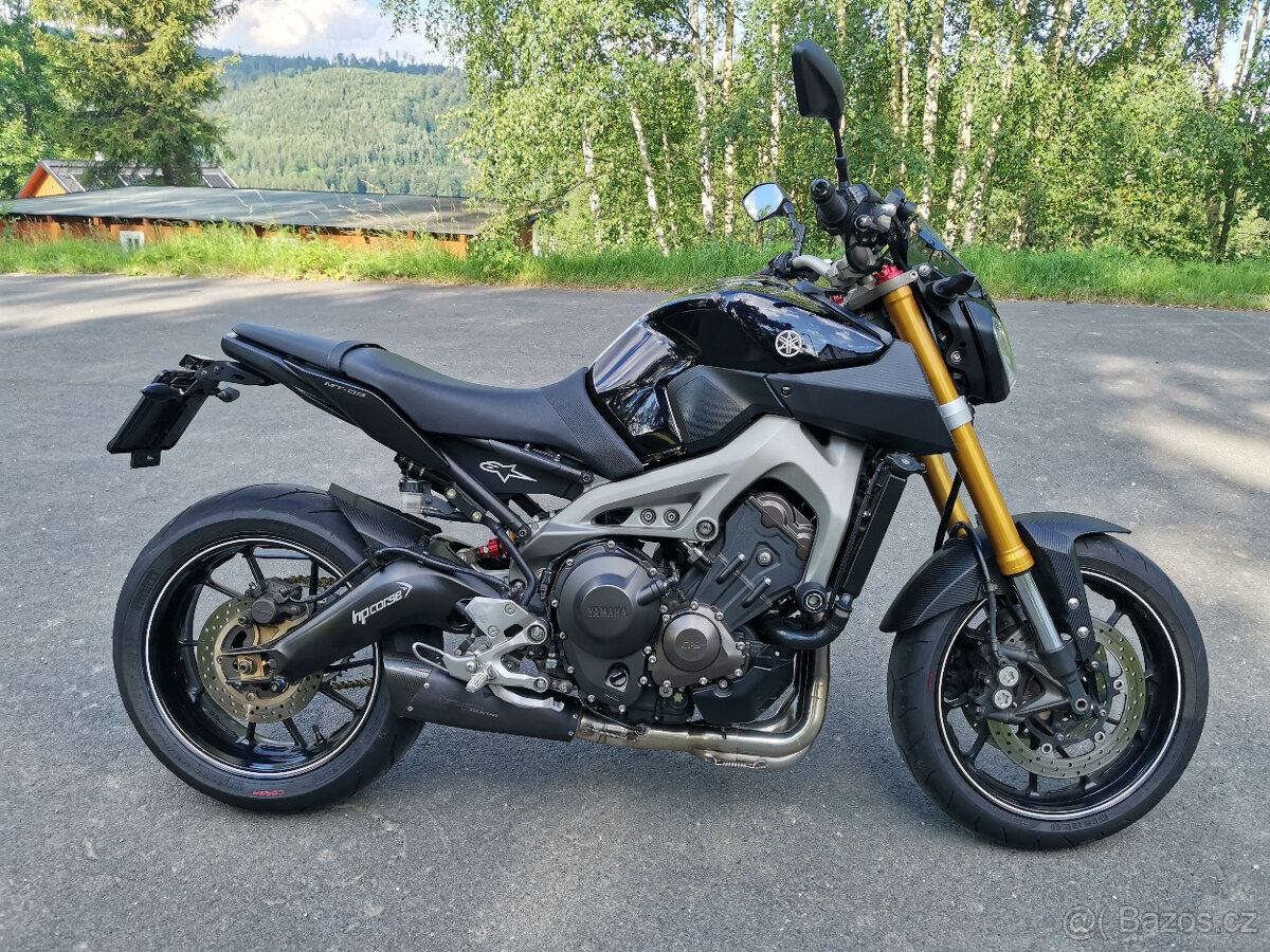 Yamaha MT-09 / Podvozek MUPO / Výfuk. systém HP corse