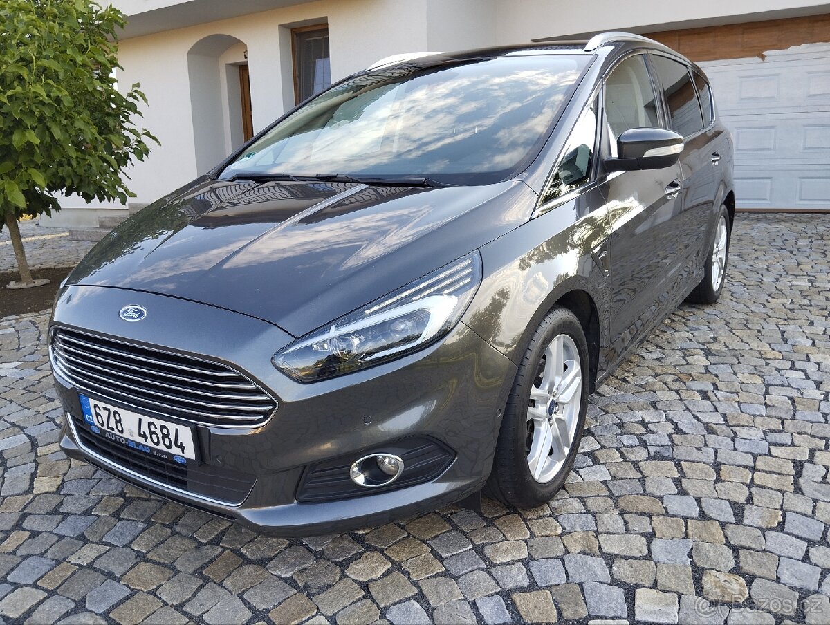 Ford S-MAX 2.0 TDCi Biturbo 154,5 kW, 6/2017 skvělý stav