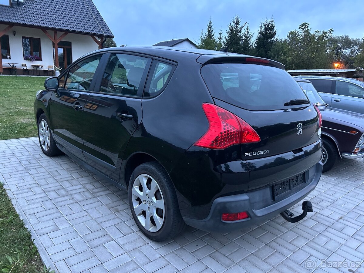 Peugeot 3008 1.6i 88KW, tažné, klima