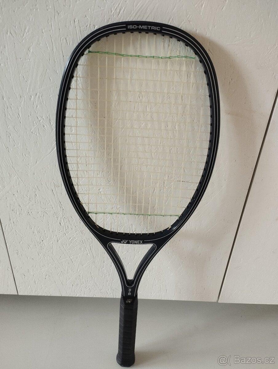 Retro tenisová raketa Yonex