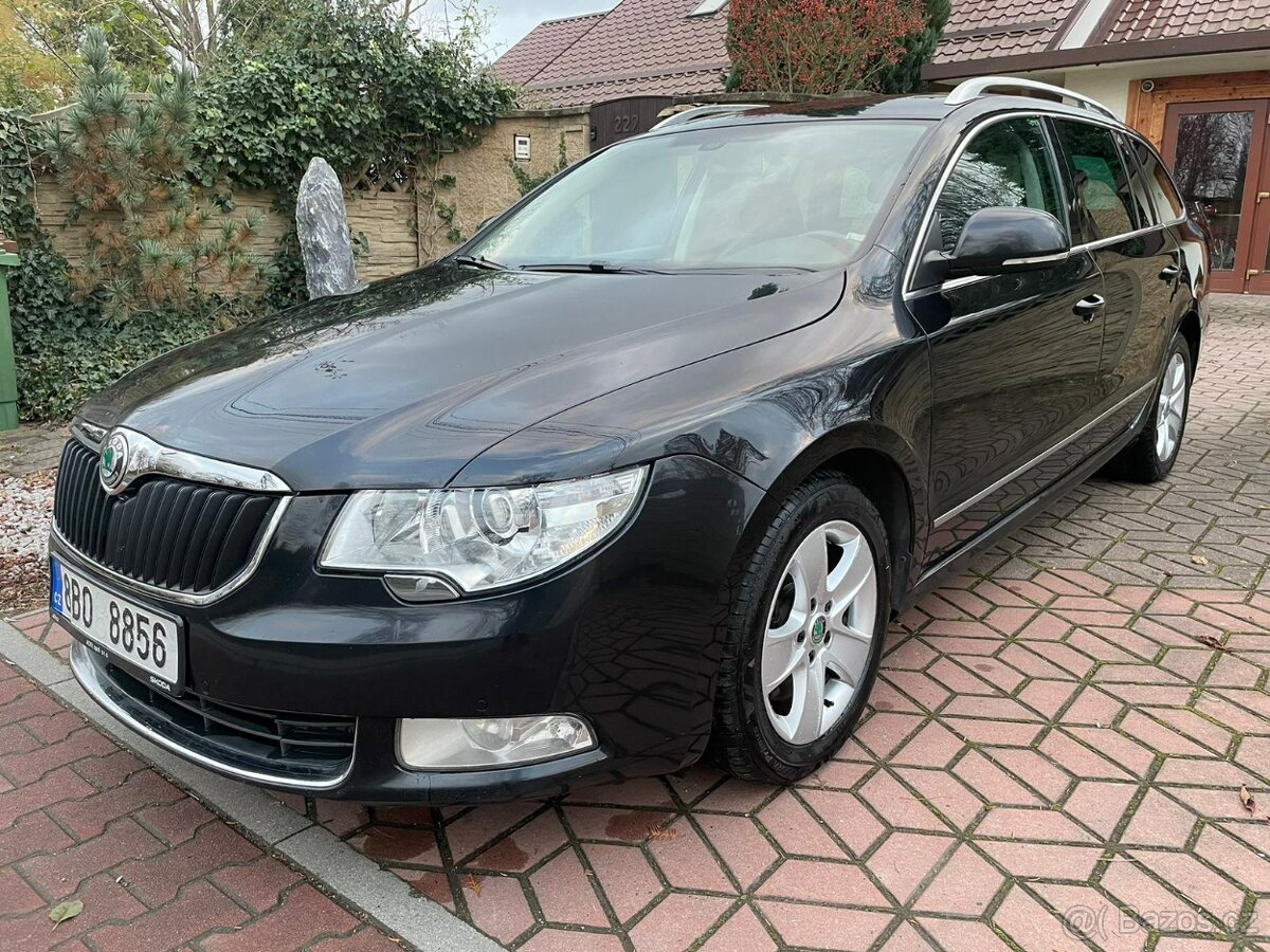 Škoda Superb 4x4 SERVIS KŮŽE DSG TOP STAV