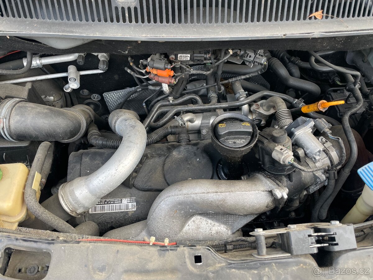 KOMPLETNI MOTOR T5 2.5 TDI 96kw BNZ AXD