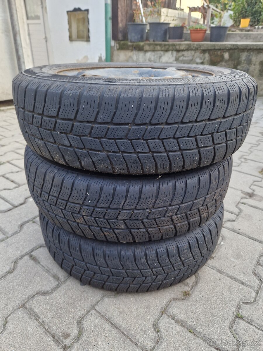 Třikrát plech 165/70 R14