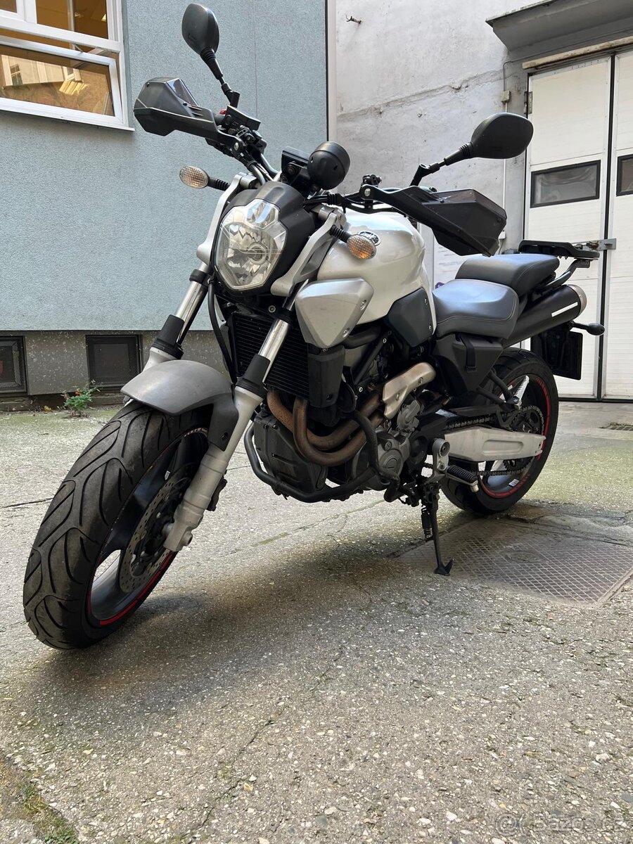 Yamaha MT-03