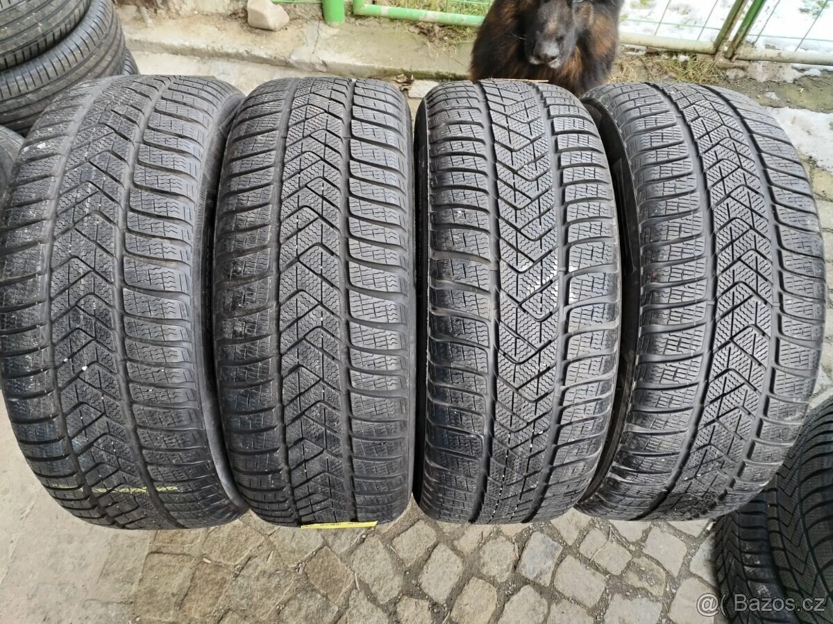 225/60/17 zimní pneu PIRELLI 225/60 R17