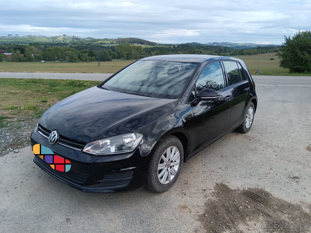 Golf VII 1.2 TSI 77kw ALU výhřev pekny