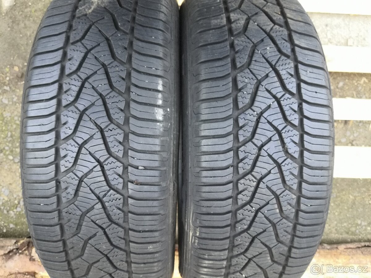 Zimní/Celoroční pneumatiky Barum 205/55 R17 95V