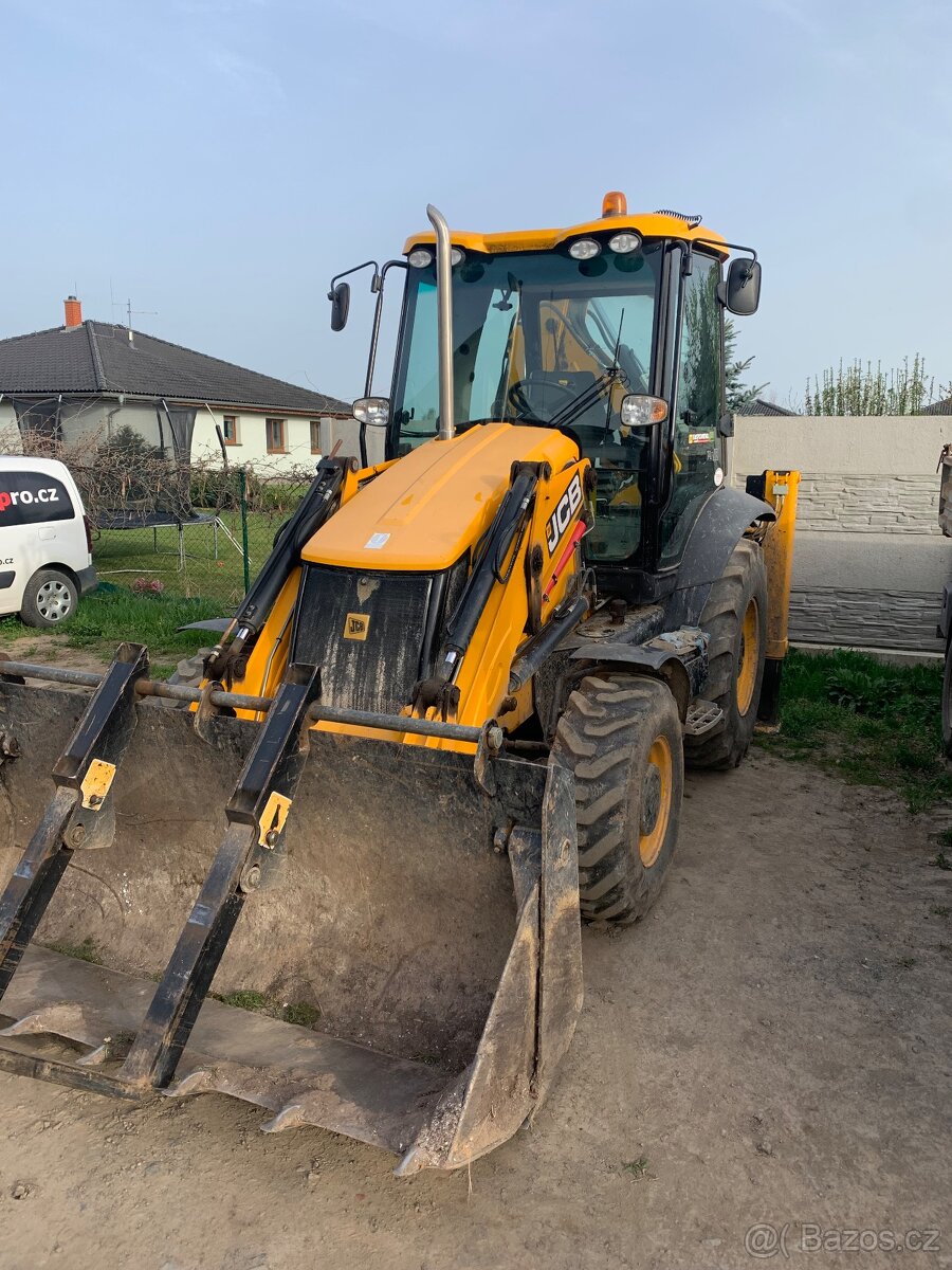 JCB 3cx. 4x4