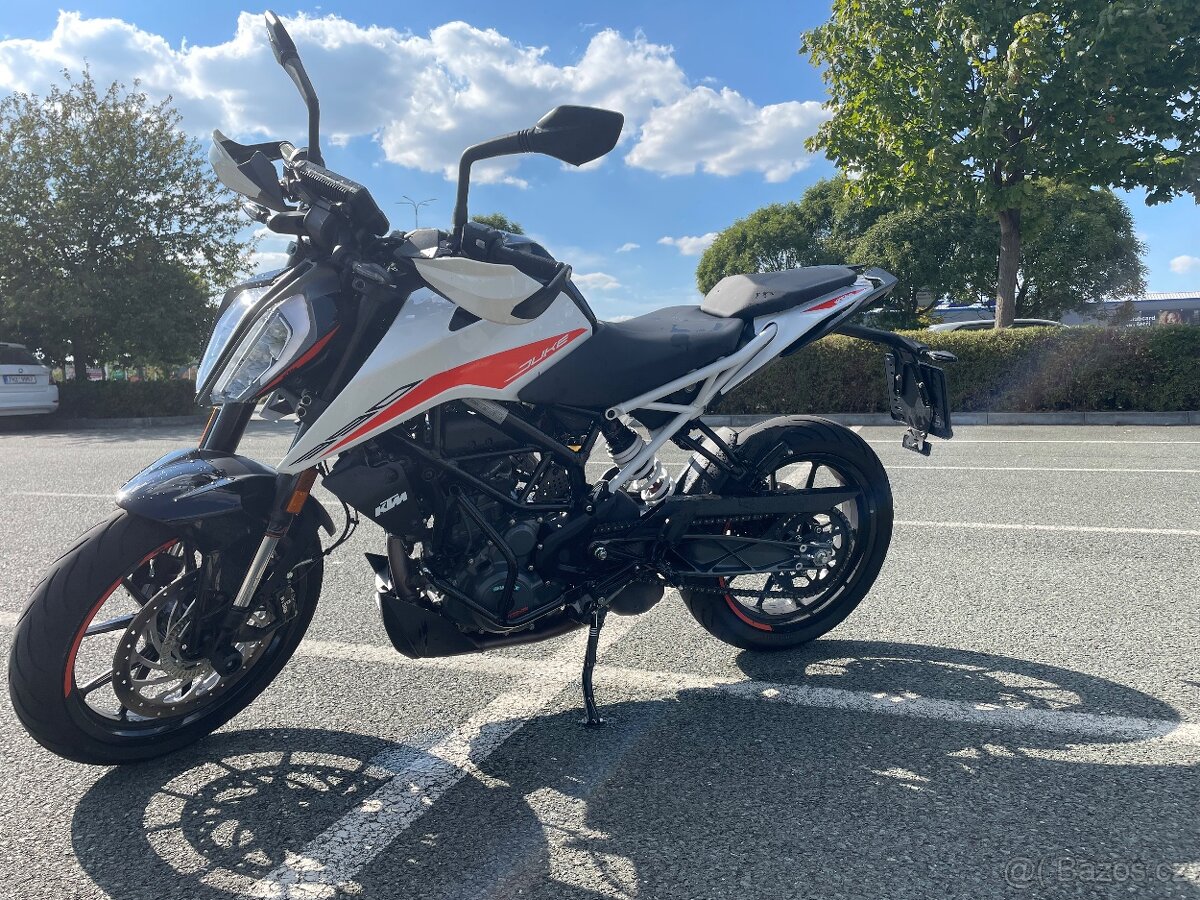 KTM DUKE 390