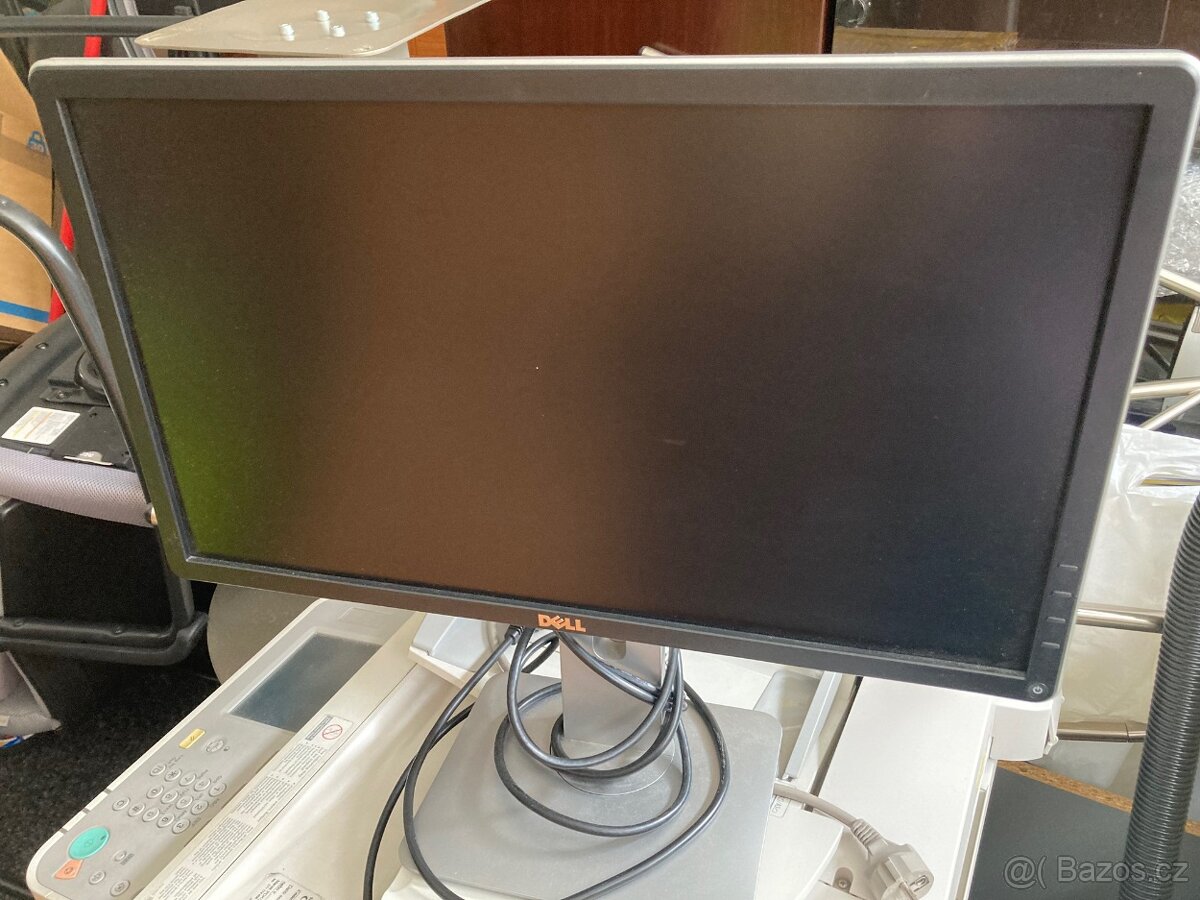 LCD monitor - DELL P2214Hb