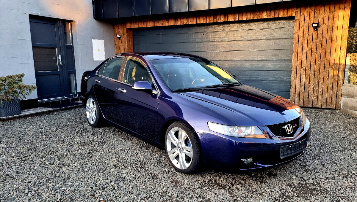 Accord 2,0i-Vtec špičkový stav, SPORT, STK servis