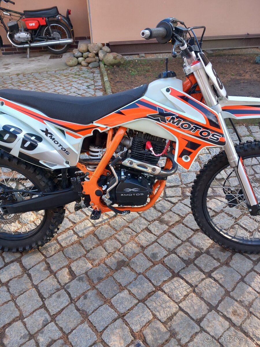 X-Motos 250ccm,20mth,stav noveho,36 tis