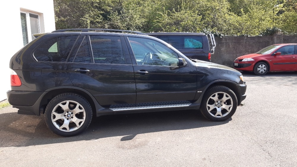 BMW X5 3,0D r.v. 2002 Top stav