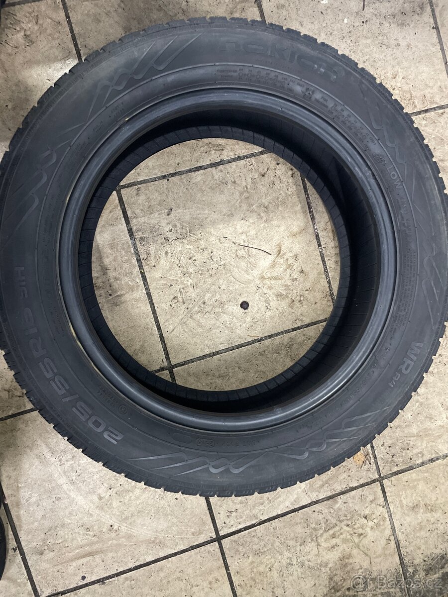 Pneu 205/55 R16 91H nokian wra4