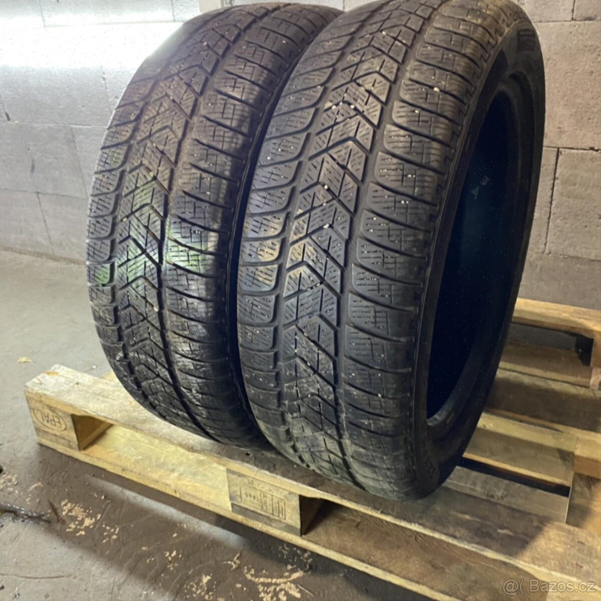 Zimní pneu 225/55 R19 99H Pirelli 5-5,5mm